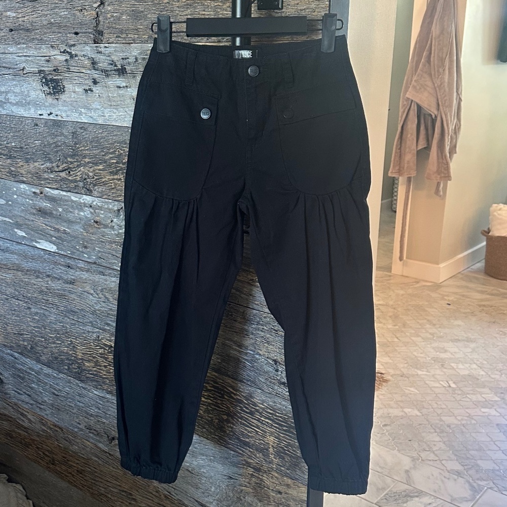 Truce Cropped Jogger Pants Black | Girls Size 8 | 100% Cotton | Casual Everyday - Picture 2 of 8